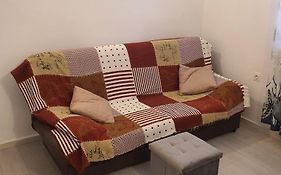 Varos Apartment And Separate Room